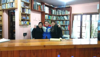 Biblioteca Dr Gregorio Alvarez - Junín De Los Andes