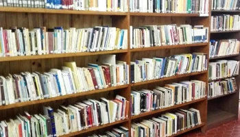 Biblioteca Pública Municipal Asencio Abeijón - Akm
