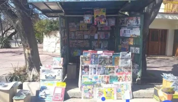 Romero Newsstand - Avenida Bernardino Rivadavia &