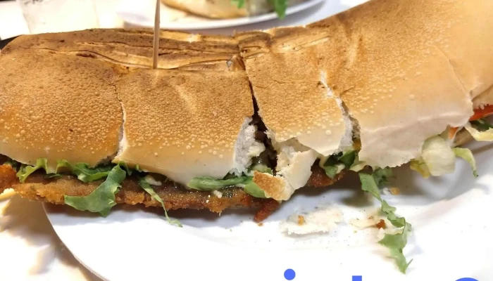 Kike -  Sandwich De Pollo - Yerba Buena