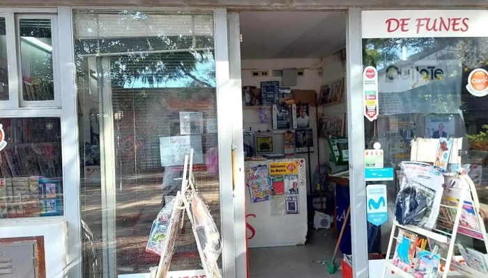 Kiosco de diarios y revistas - S2132 Funes
