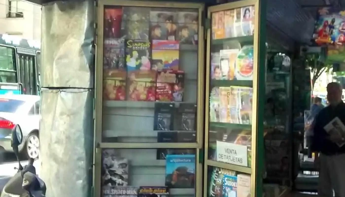 Parada Quintana Puesto de Periódicos y Revistas - C1024Aad Cdad. Autónoma De Buenos Aires